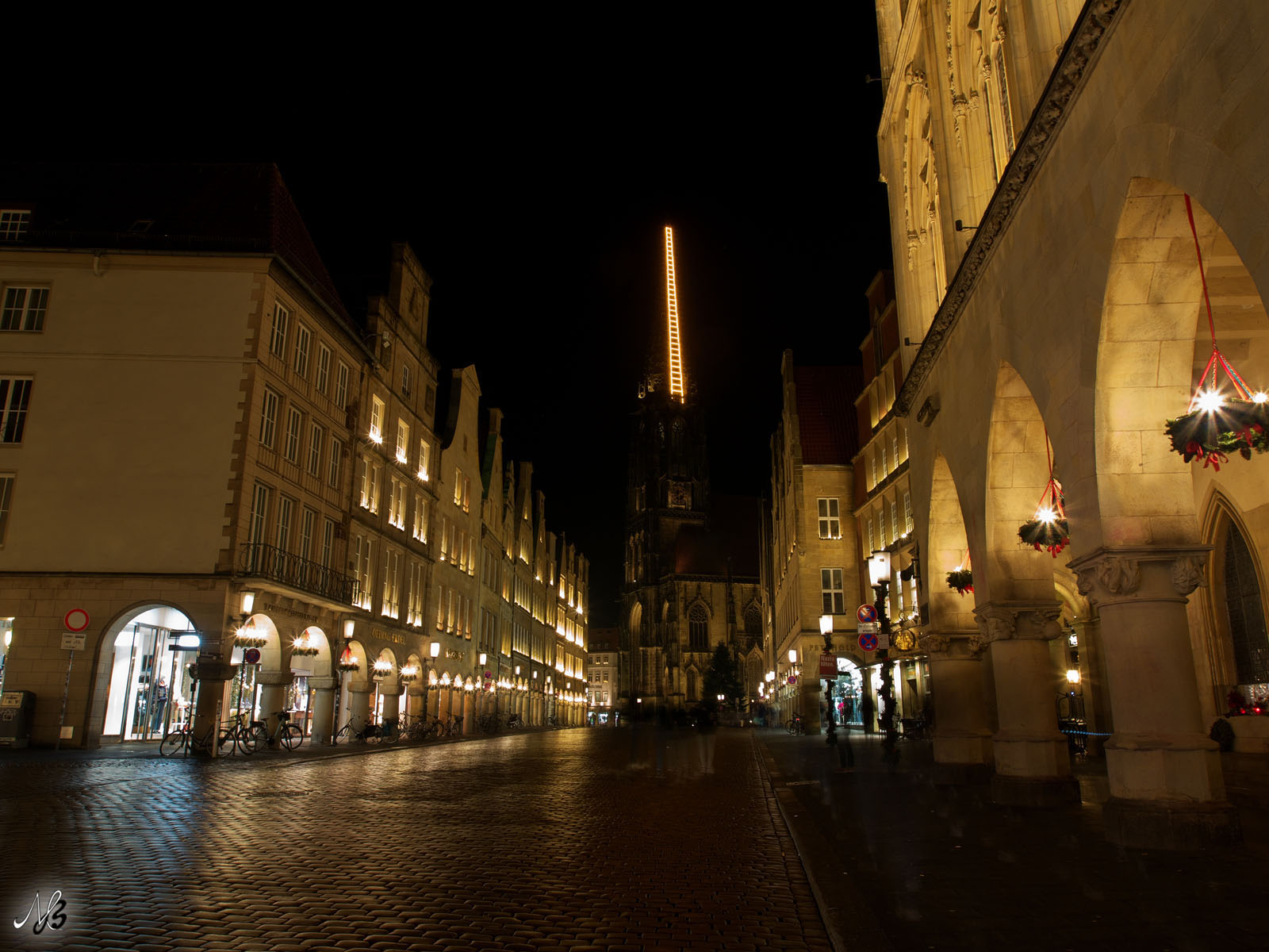 Mehr über den Artikel erfahren Münster bei Nacht
