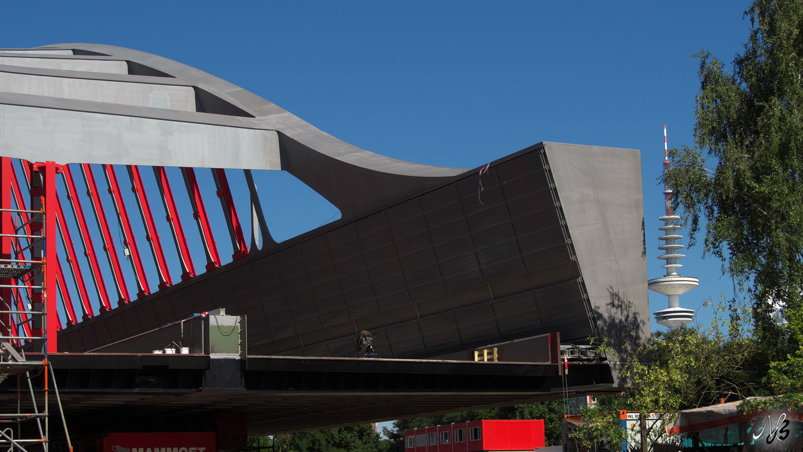 Mehr über den Artikel erfahren Hamburgs neue Sternbrücke: Ein Besuch auf der Baustelle